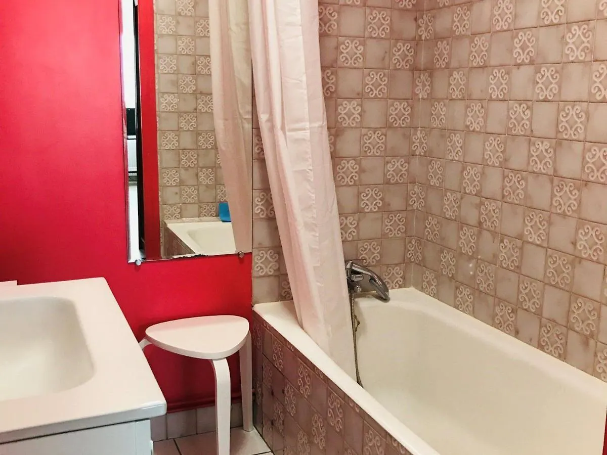 T1 Bis Confortable, Animaux Acceptes, Balcon, Parking Inclus - Fr-1-555-76 Aix-les-Bains 0*,