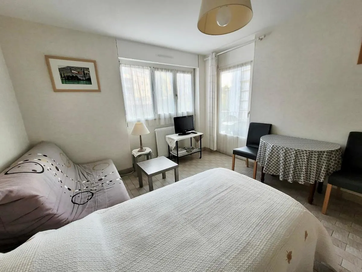T1 Bis Confortable, Animaux Acceptes, Balcon, Parking Inclus - Fr-1-555-76 Aix-les-Bains